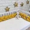 Mantinel Baby Nellys pletený cop – hořčicový
